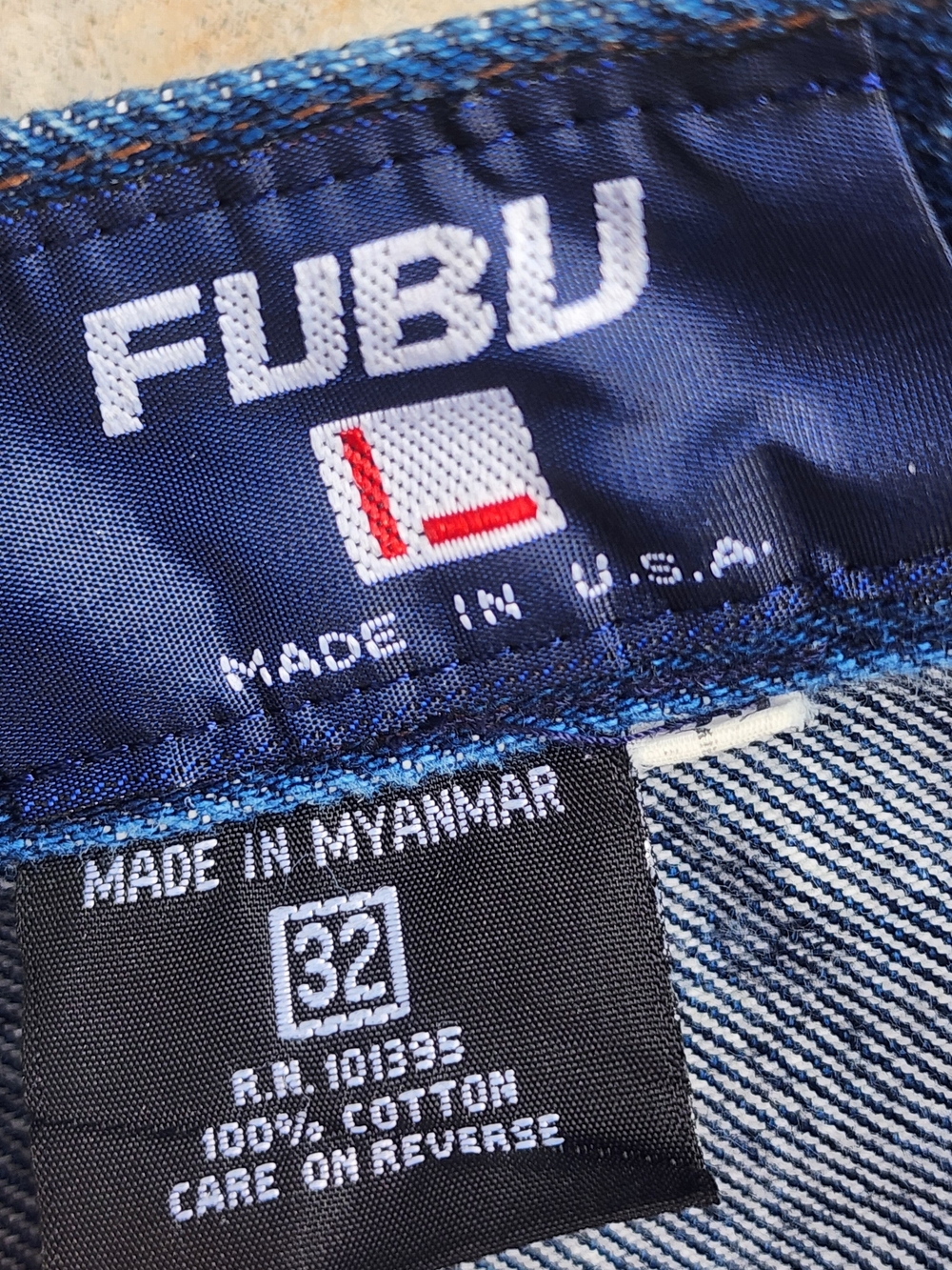 FUBU Vintage 90s Dark Blue Denim Baggy Carpenter Jeans with Pocket Logo, Sz 32 - Picture 7 of 8